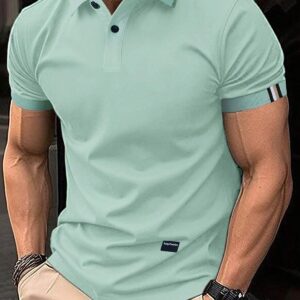 Camisa polo con vista en las mangas. Talla L