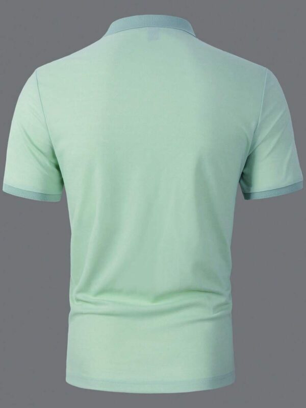 Camisa polo con vista en las mangas. Talla L - Imagen 2
