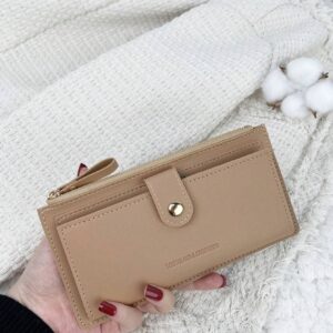 Cartera plegable de gran capacidad con botón. Caqui