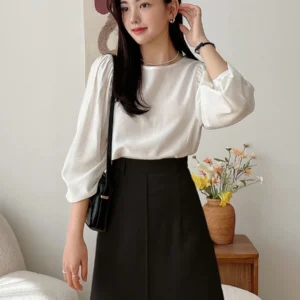 Falda color negro lisa (L)